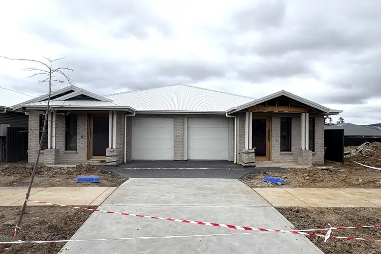5/36 Bonneville Boulevard, Goulburn NSW 2580