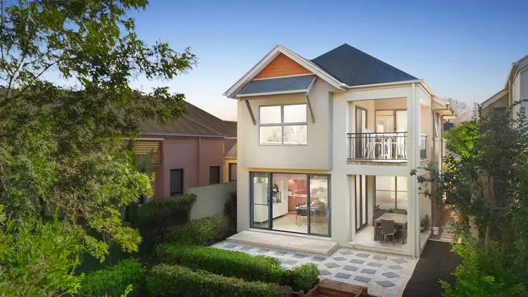 2011/1 The Vistas Drive, Carrara QLD 4211