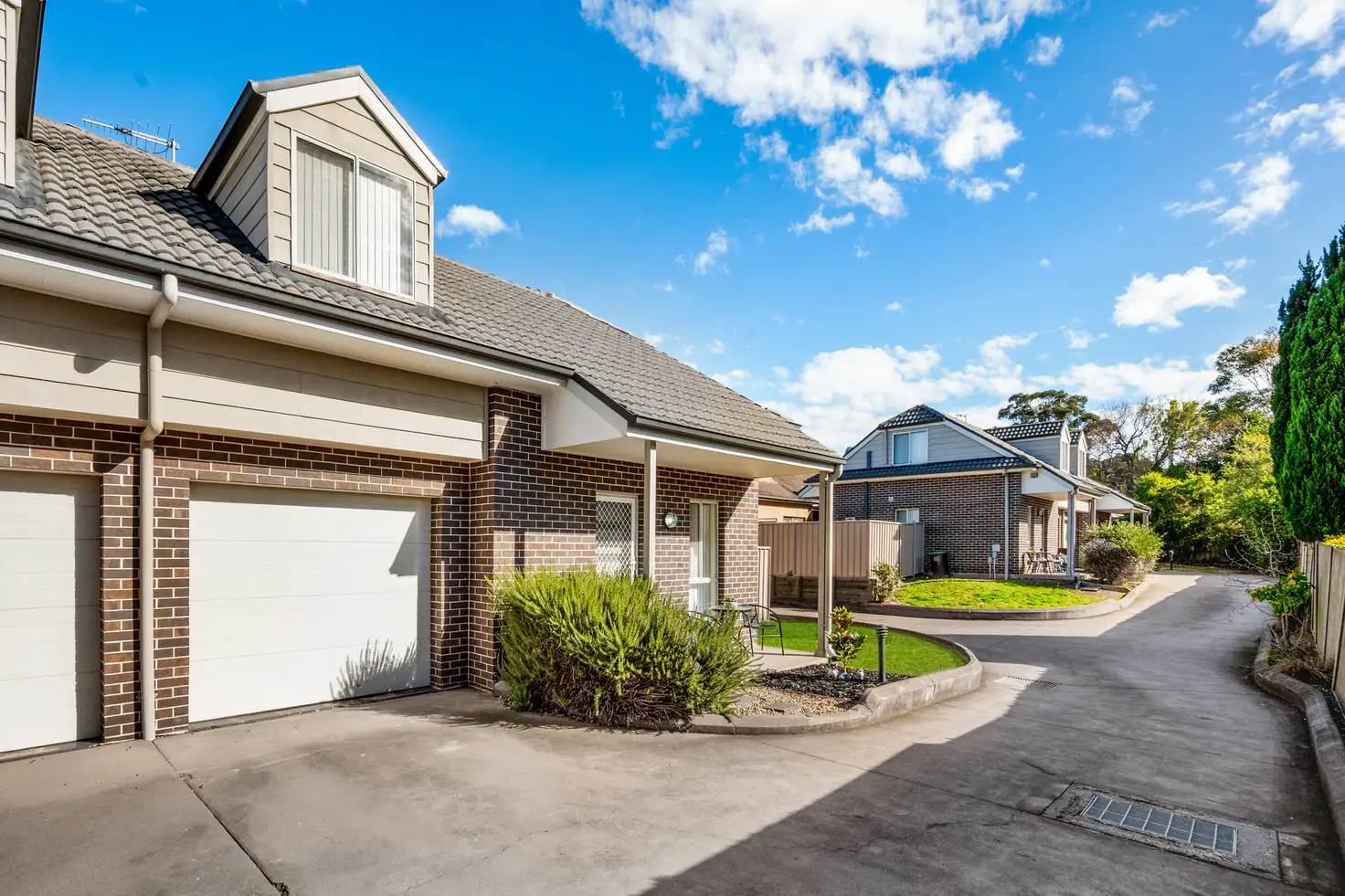 Main view of Homely townhouse listing, 2/51 Barry Street, Cambridge Park NSW 2747
