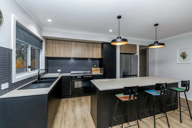 Fifth view of Homely house listing, 6 Verdant Court, Kangaroo Flat VIC 3555