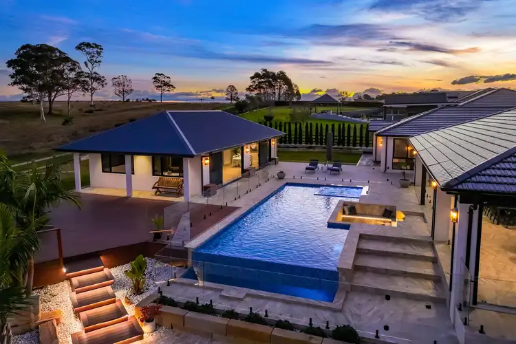 17 Farmingdale Court, Luddenham NSW 2745