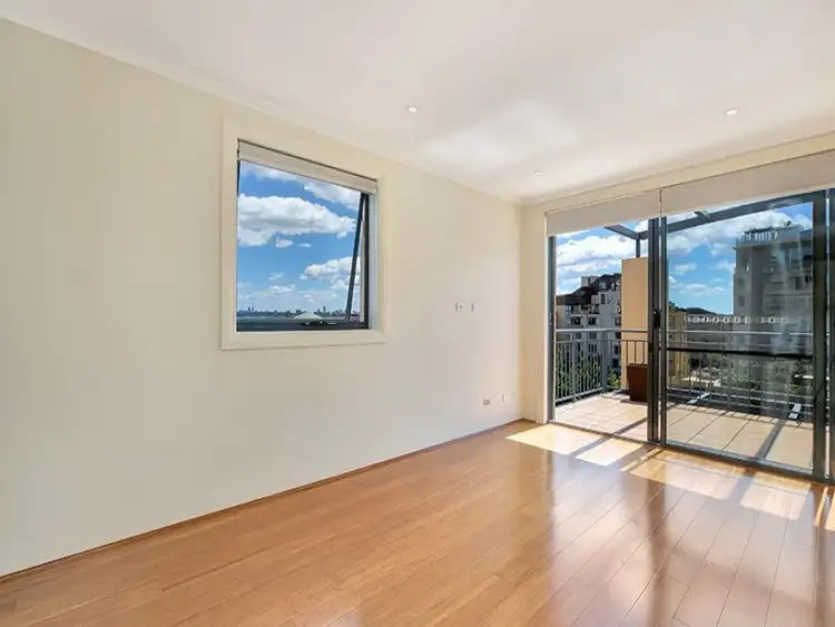 Fifth view of Homely apartment listing, 33/27 Harvey Street, Pyrmont NSW 2009
