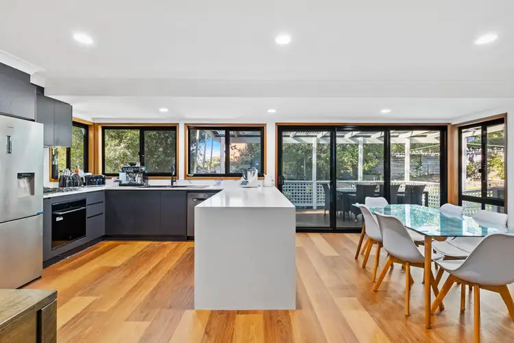 10 Currell Close, Malua Bay NSW 2536