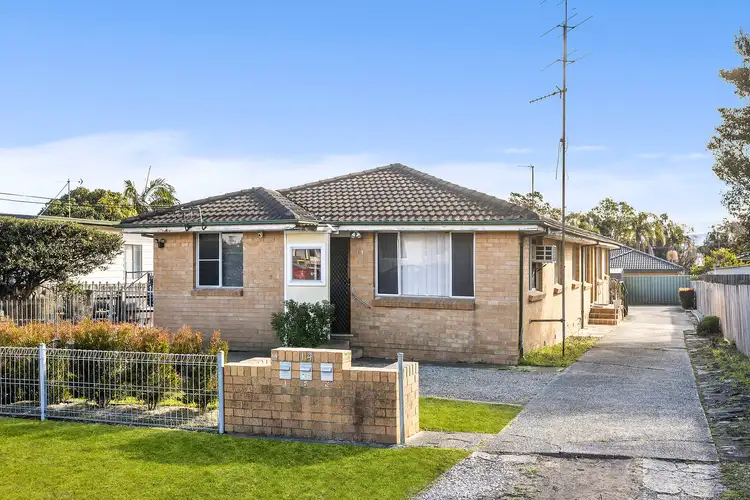 Main view of Homely unit listing, 2/14 Madden Street, Oak Flats NSW 2529