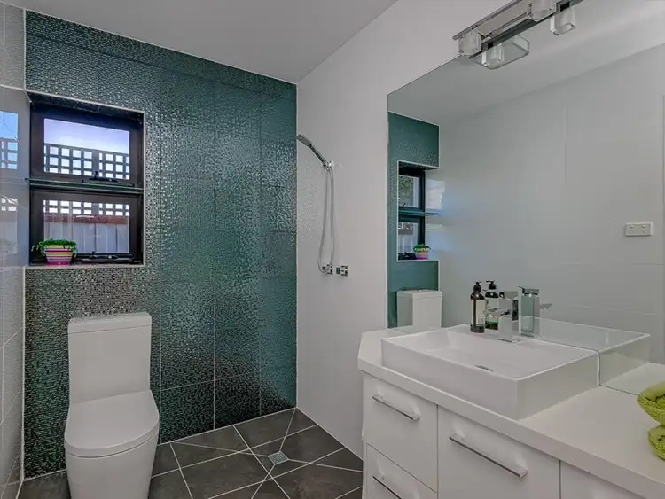 Fifth view of Homely apartment listing, 7 1a Spray Street, Parkdale VIC 3195