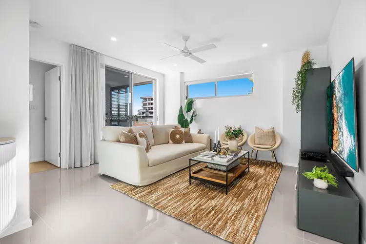 Fourth view of Homely apartment listing, Level 2/13/70 Bay Terrace Terrace, Wynnum QLD 4178