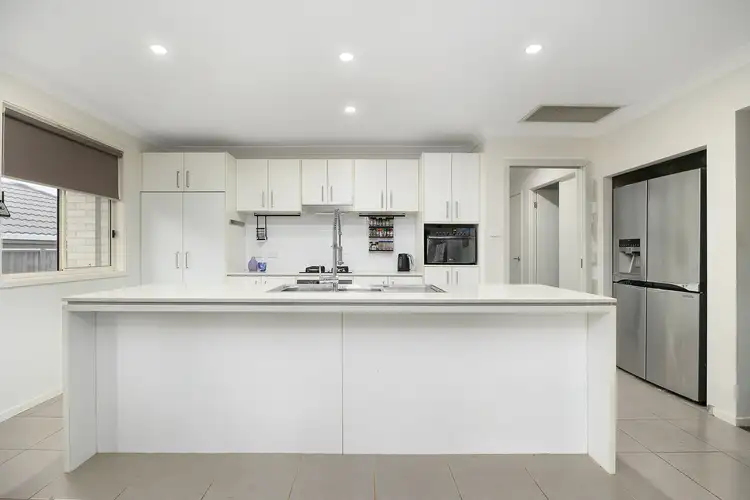 Second view of Homely house listing, 2 Florin Place, Wadalba NSW 2259
