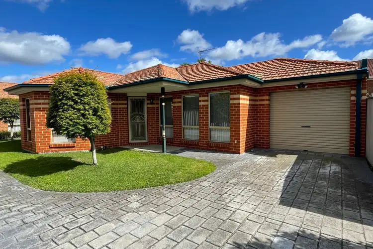 2/19 Upton Street, Altona VIC 3018
