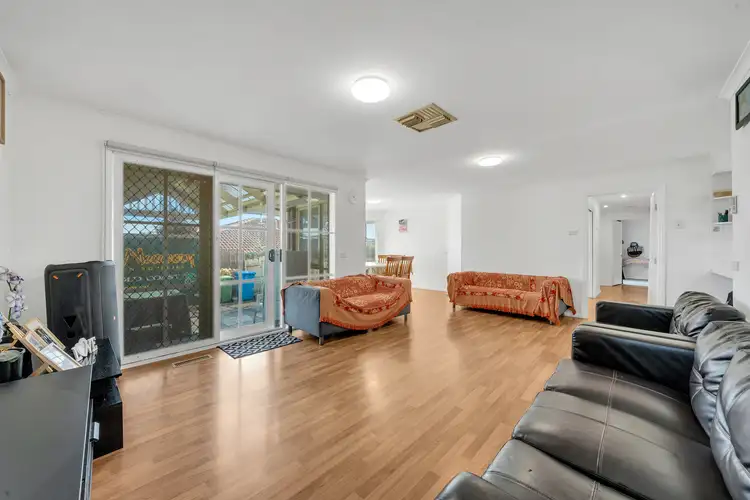 Fifth view of Homely house listing, 5 Hedgeley Drive, Berwick VIC 3806
