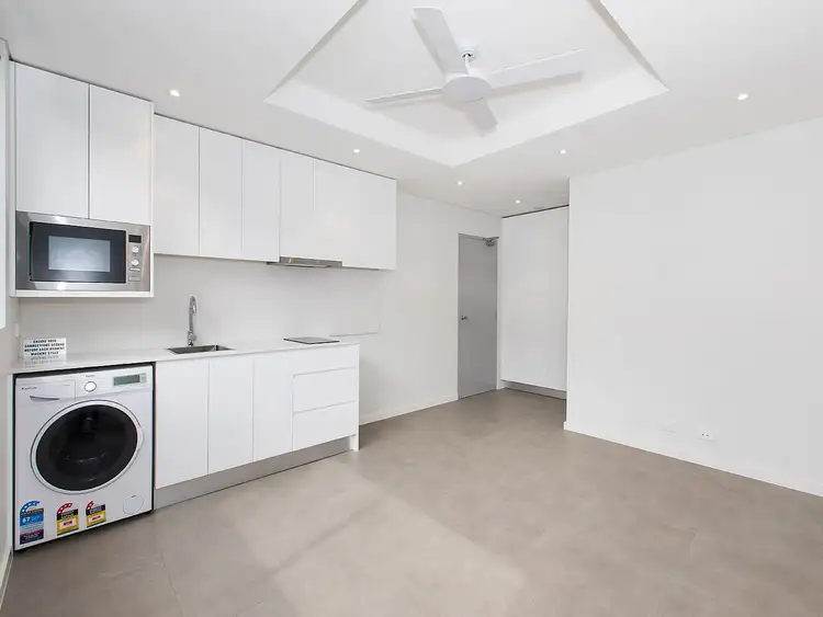 8/33 Hampden Street, Beverly Hills NSW 2209