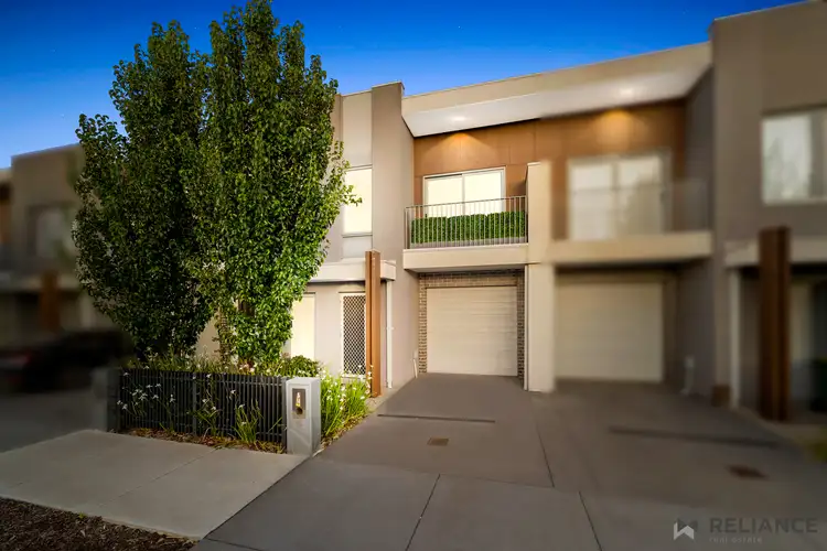 16 Sarette Retreat, Truganina VIC 3029