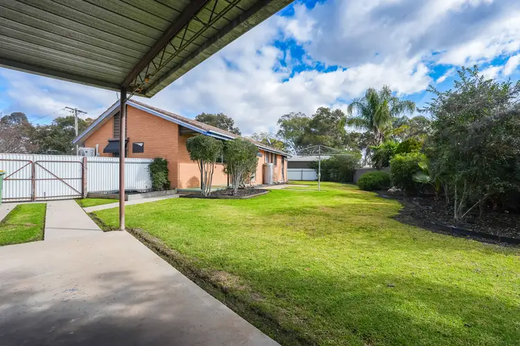 Sixth view of Homely house listing, 10 Riga Court, Wodonga VIC 3690