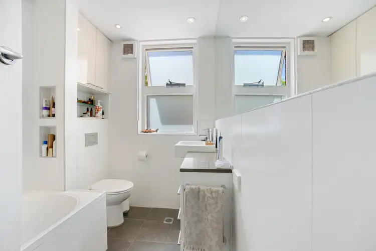 Fifth view of Homely apartment listing, 17/36 Pacific Street, Bronte NSW 2024