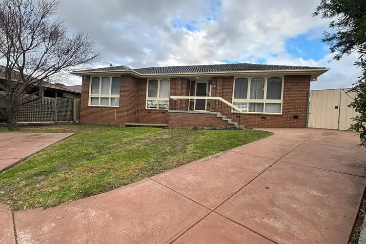Main view of Homely house listing, 5 Glendale Place, Gladstone Park VIC 3043