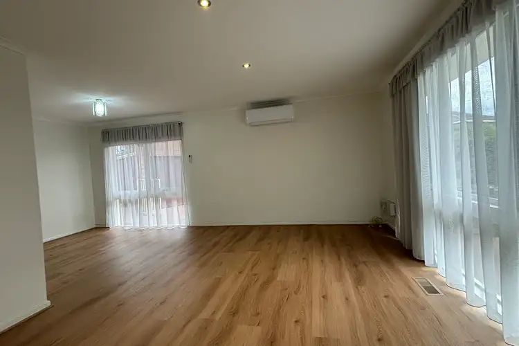 Second view of Homely house listing, 5 Glendale Place, Gladstone Park VIC 3043