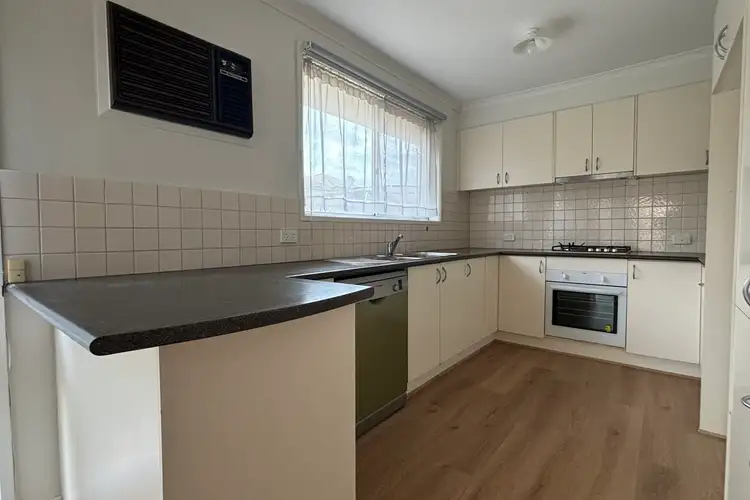 Third view of Homely house listing, 5 Glendale Place, Gladstone Park VIC 3043