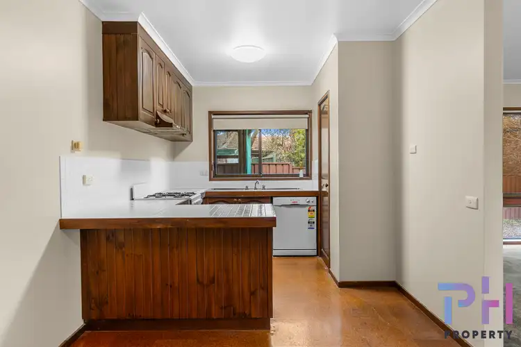 Second view of Homely house listing, 7 Alma Court, Kangaroo Flat VIC 3555