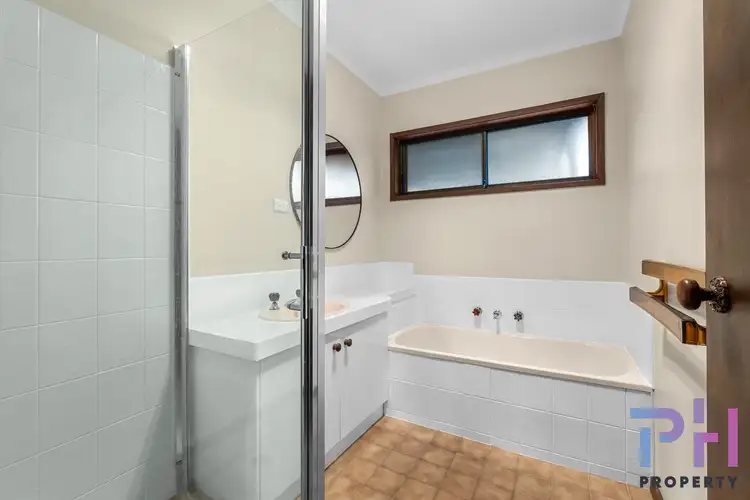 Fourth view of Homely house listing, 7 Alma Court, Kangaroo Flat VIC 3555