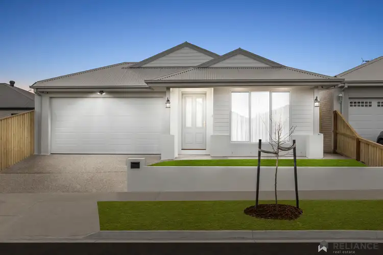 6 Bunya Street, Mickleham VIC 3064