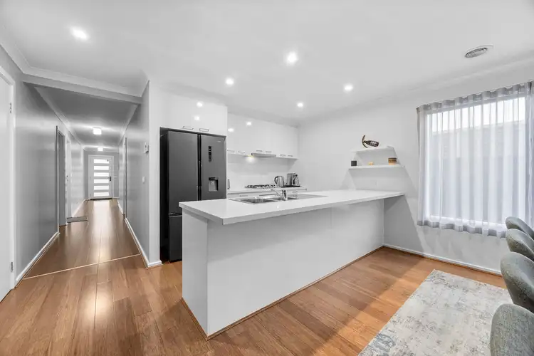 Fourth view of Homely house listing, 2 Colette Court, Canadian VIC 3350