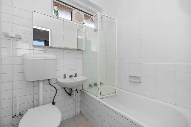 Fourth view of Homely apartment listing, 18/50 Carlisle Street, St Kilda VIC 3182