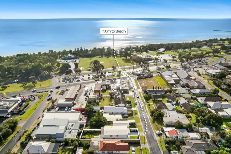 10 Fifth Avenue, Rosebud VIC 3939
