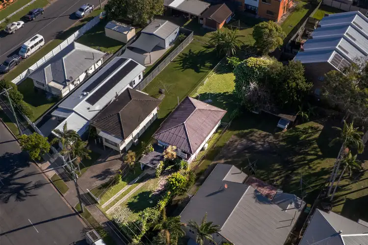 19 Sutton Street, Redcliffe QLD 4020