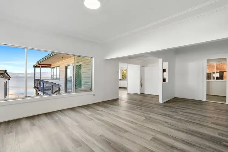 Fifth view of Homely house listing, 95 Northcliffe Drive, Lake Heights NSW 2502