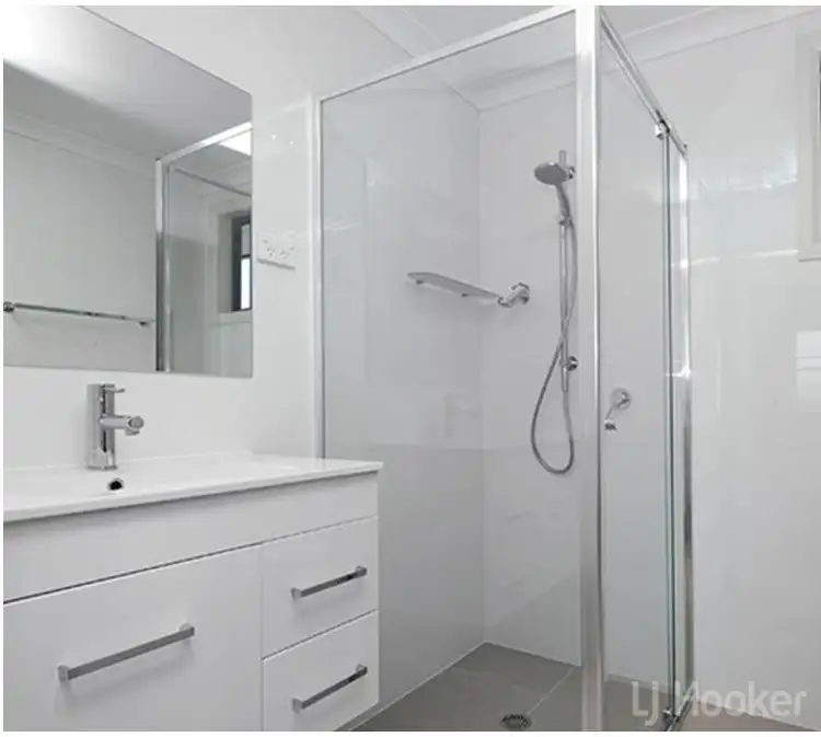 Fourth view of Homely townhouse listing, 3/9 Bungendore Road, Queanbeyan NSW 2620