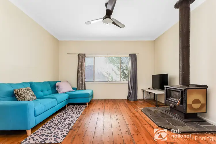 Sixth view of Homely house listing, 19 Damian Court, Cranbourne VIC 3977