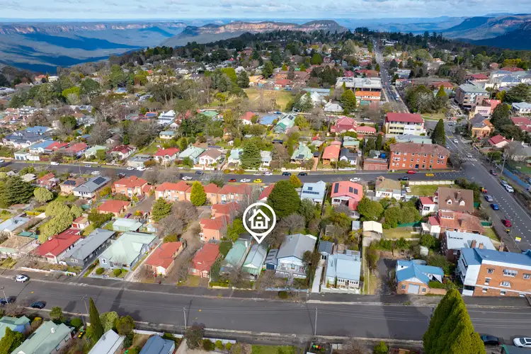Second view of Homely house listing, 7 Leichhardt Street, Katoomba NSW 2780