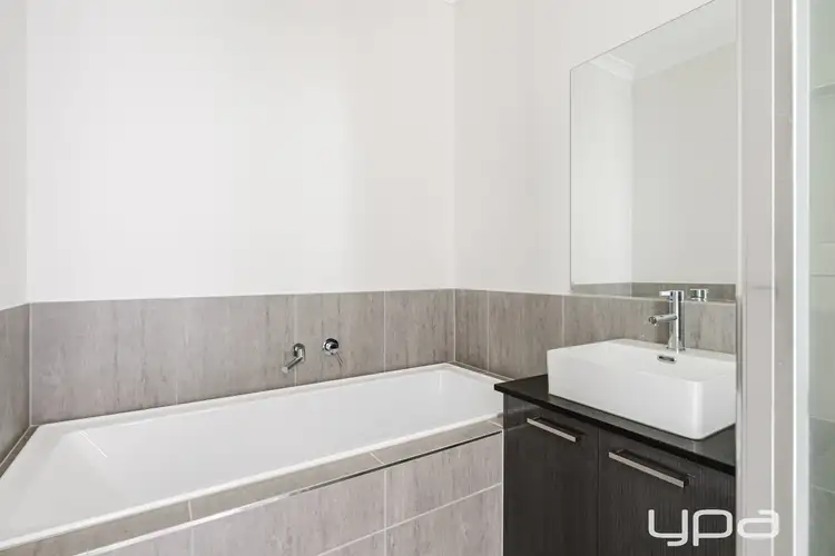 Fifth view of Homely house listing, 32 Whitecross Drive, Thornhill Park VIC 3335