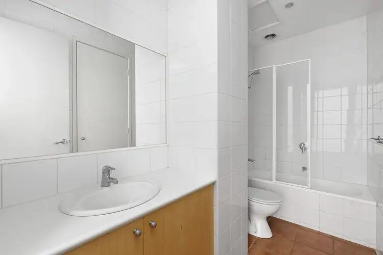 Fifth view of Homely apartment listing, 6/6 Anthony Street, Melbourne VIC 3000