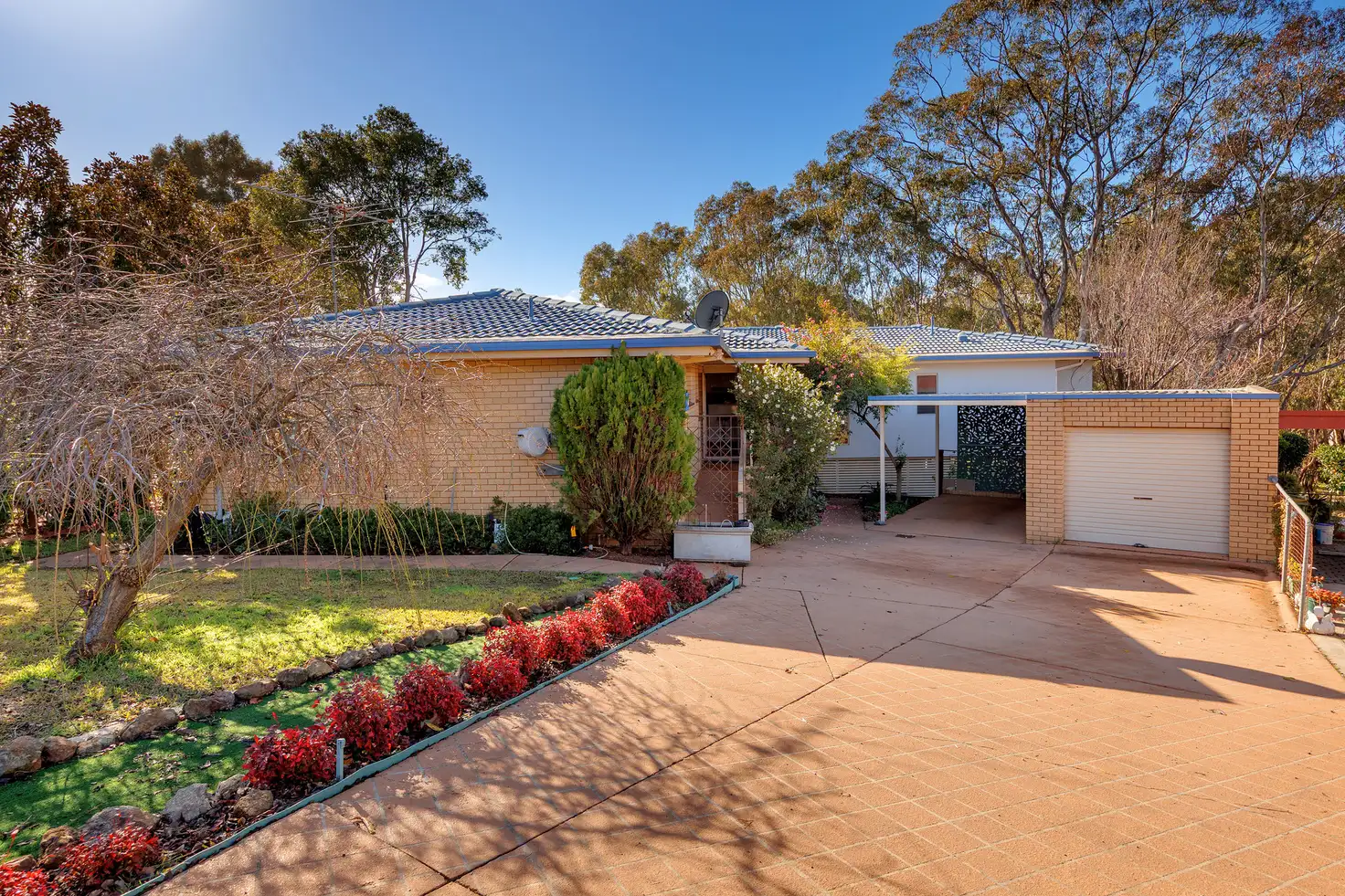 Main view of Homely house listing, 2 Butler Court, Tallangatta VIC 3700