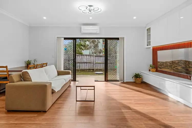 5/28 Girraween Road, Girraween NSW 2145