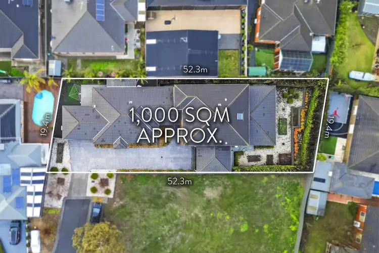 Second view of Homely house listing, 3 Savannah Court, Hillside VIC 3037