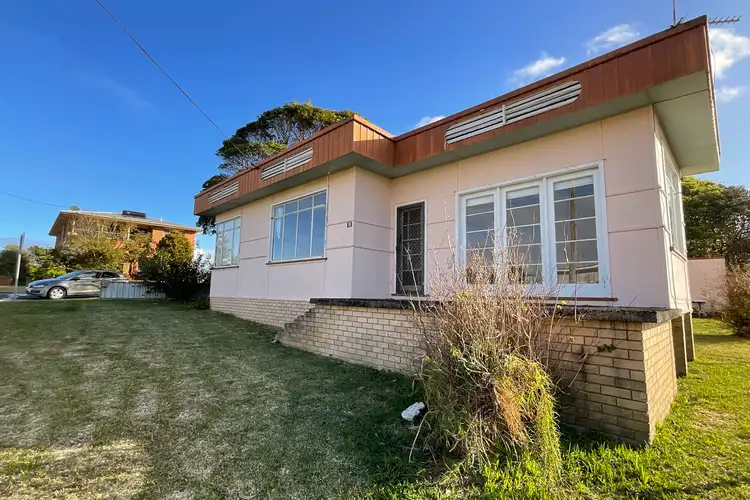 19 Jubilee Avenue, Ulladulla NSW 2539