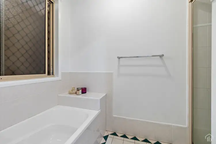 Fifth view of Homely semi-detached listing, 1/19 Cabot Court, Merrimac QLD 4226