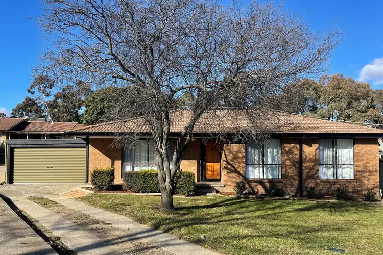 32 Lansell Circuit, Wanniassa ACT 2903