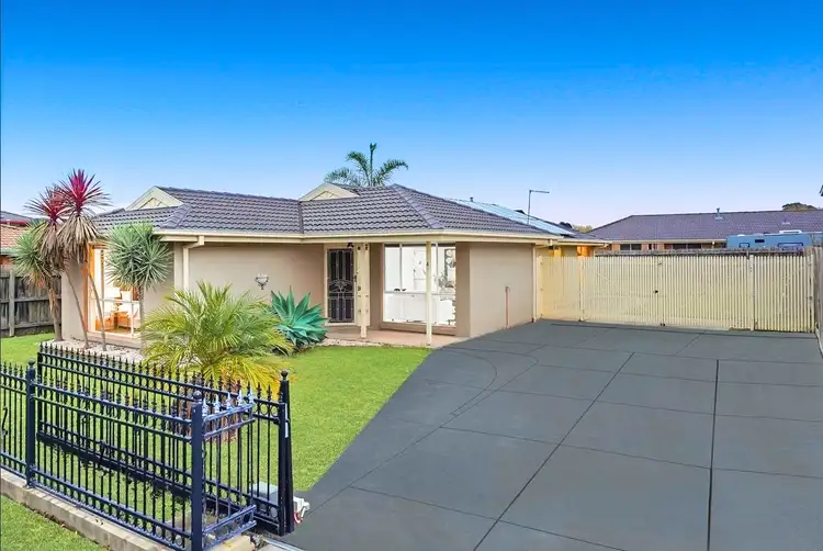 Main view of Homely house listing, 4 Meredith Close, Narre Warren South VIC 3805