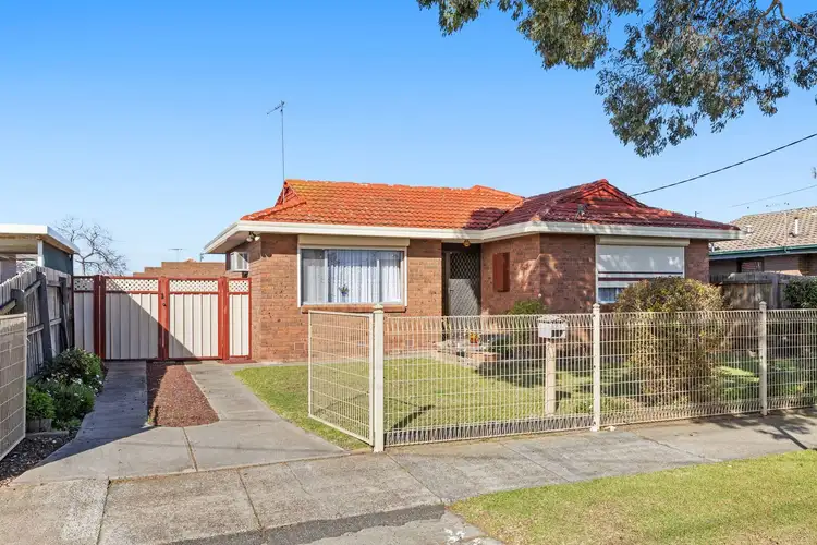 Second view of Homely house listing, 7 Appian Drive, Albanvale VIC 3021