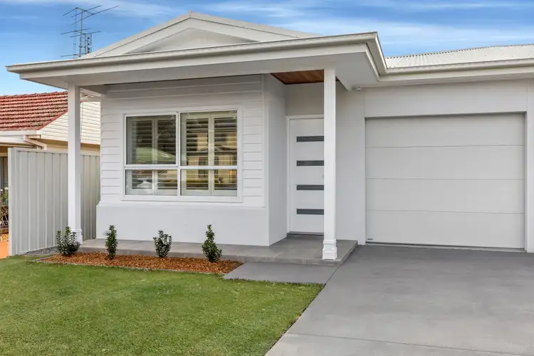 Second view of Homely semi-detached listing, 31b Osborne Avenue, Umina Beach NSW 2257