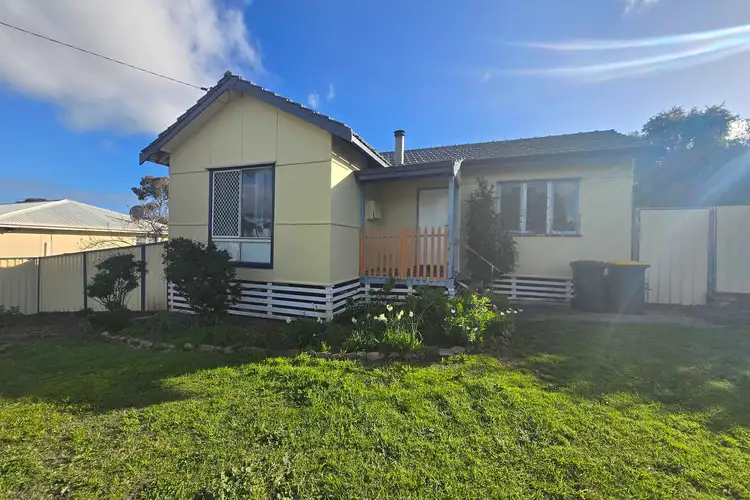 16 Honner Street, Kojonup WA 6395