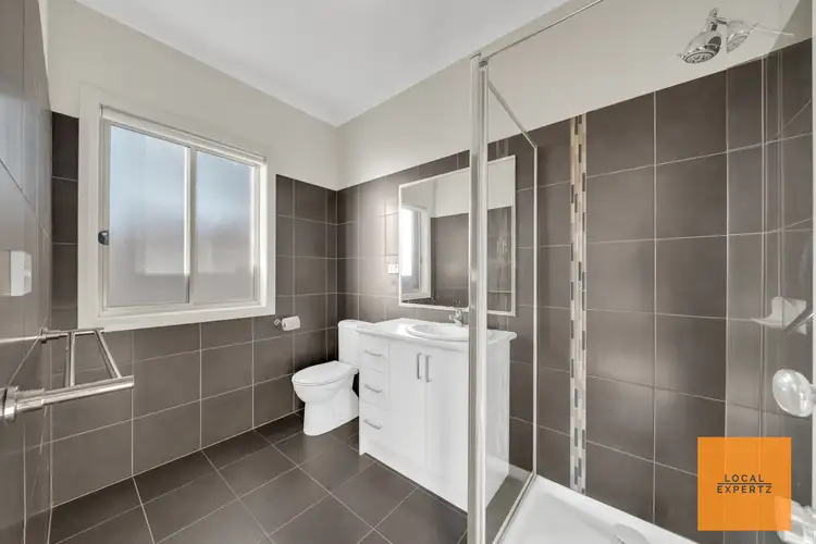 Fifth view of Homely house listing, 28 Lightwood Way, Brookfield VIC 3338
