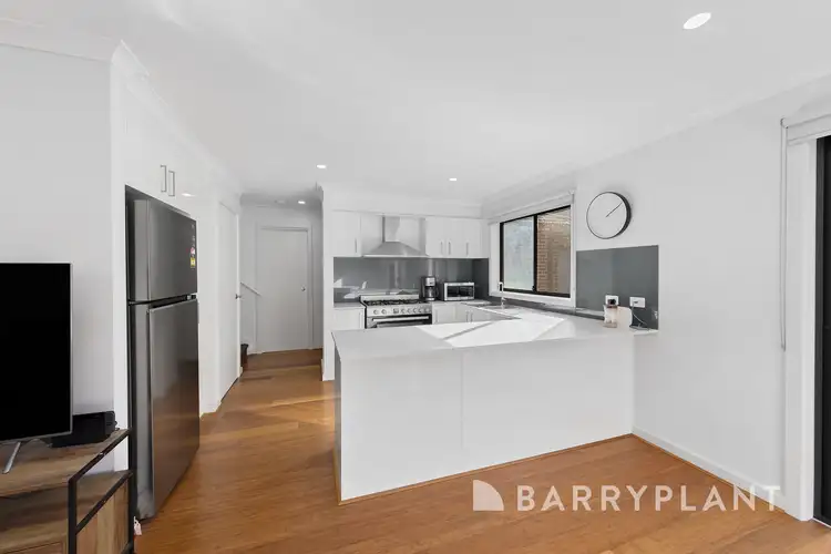 Third view of Homely townhouse listing, 2/76 Walmer Avenue, St Albans VIC 3021