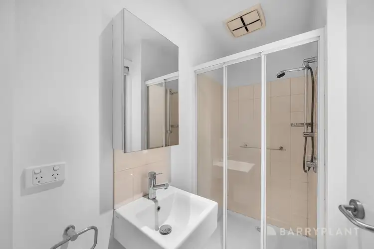 Fifth view of Homely house listing, 33 Waxflower Crescent, Bundoora VIC 3083