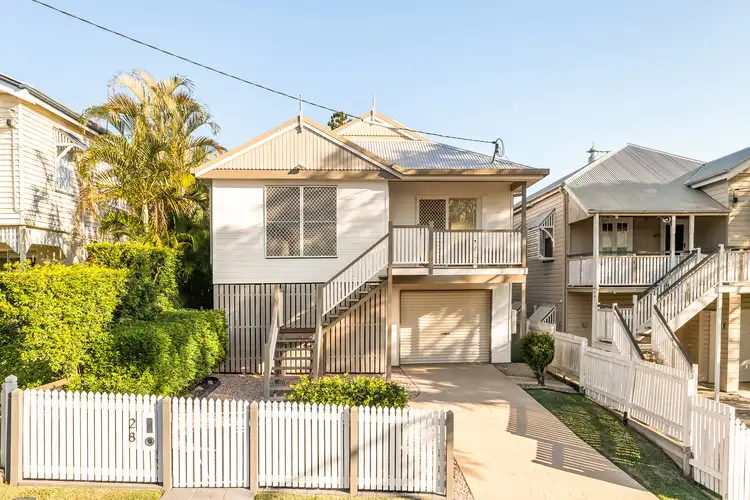 28 Kintore Street, Annerley QLD 4103