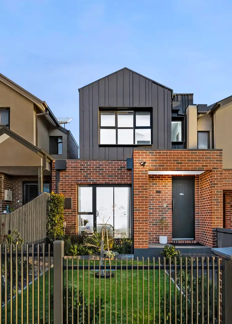 351B Reynard Street, Pascoe Vale South VIC 3044
