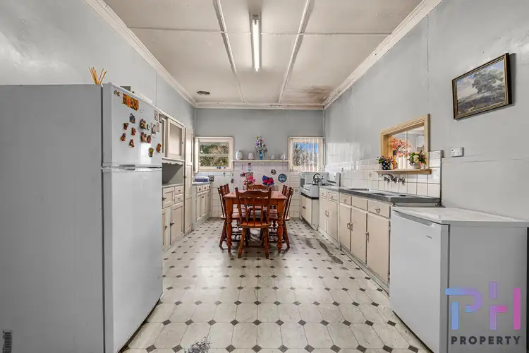 Fifth view of Homely house listing, 1 Bayne Street, Bendigo VIC 3550