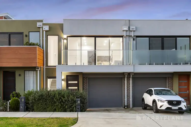 Main view of Homely townhouse listing, 21 Tussock Drive, Bundoora VIC 3083